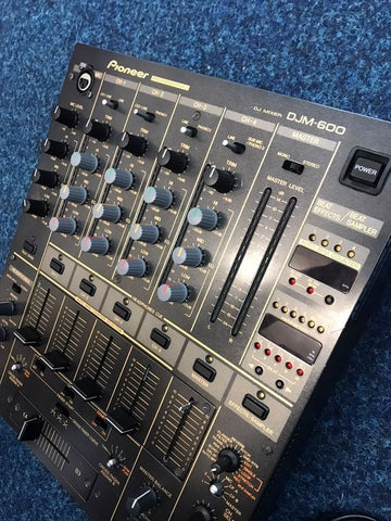 Pioneer DDJ-600 4 Channel Mixer (NOT WORKING - FOR SPARE PARTS)